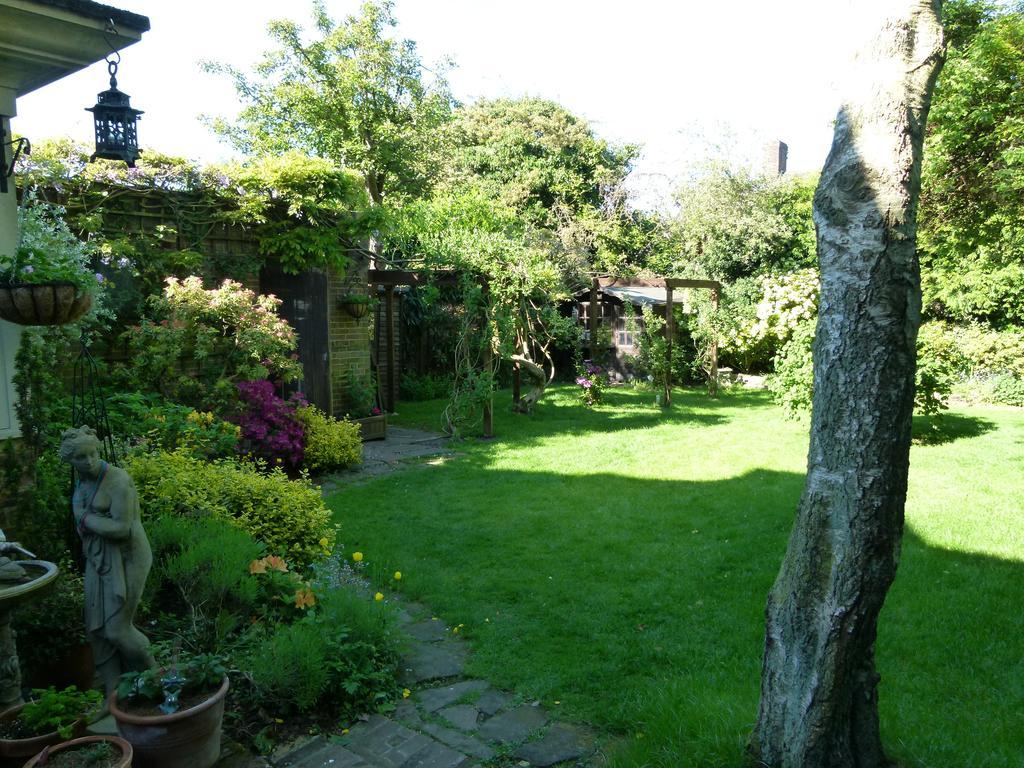 Bed & Breakfast Iolanthe Londen