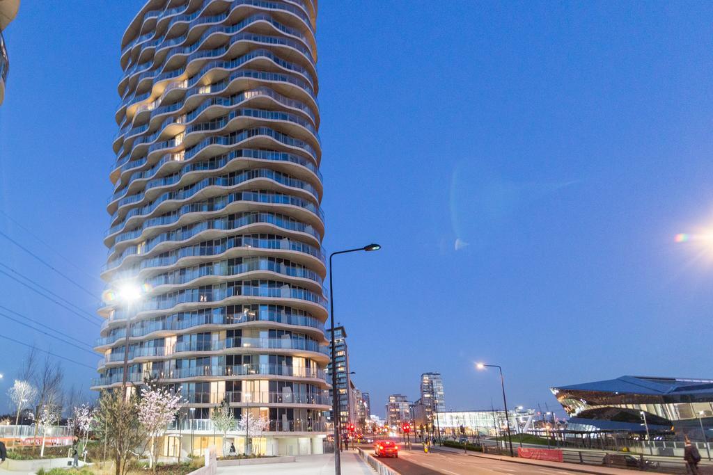 Royal Style - 5 Mins Walk To Excel Apartamento