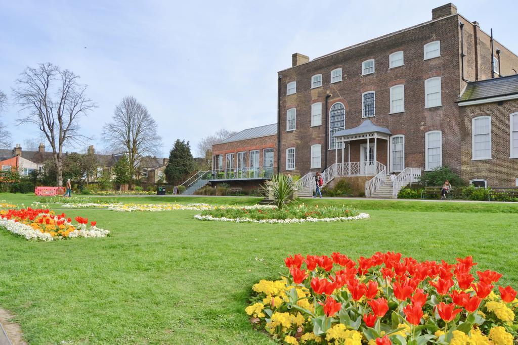 Superb Double Bedroom Accommodatie bij particulieren Londen