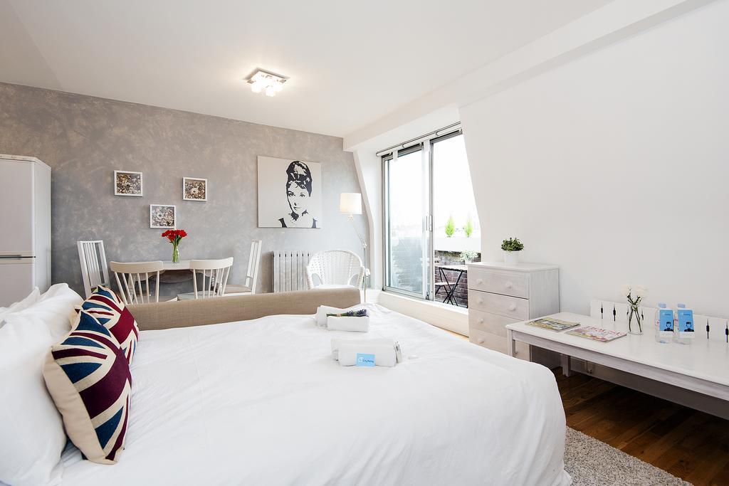 The Cromwell Road Sherborne Court Appartement