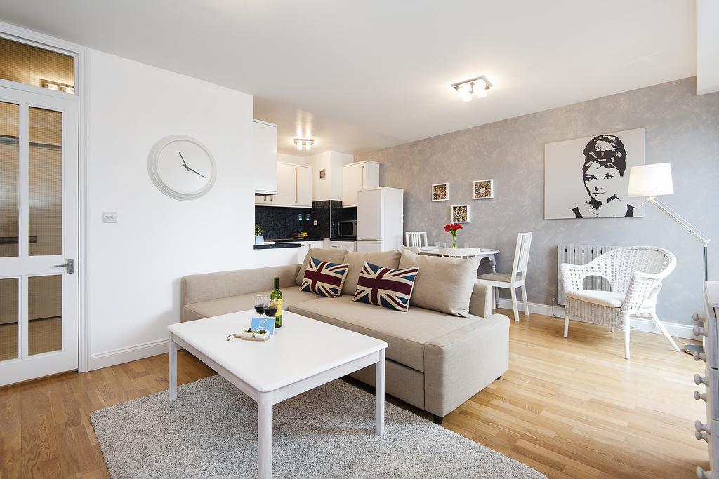 The Cromwell Road Sherborne Court * London