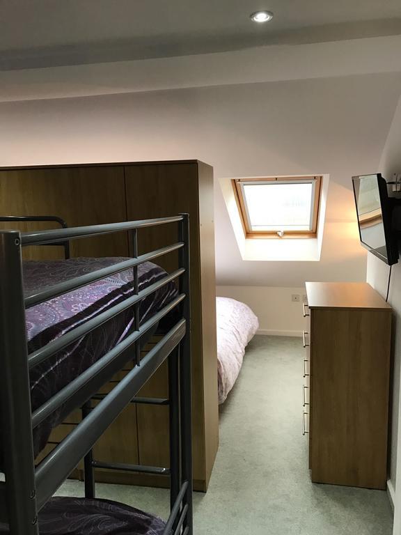Devon House 3*