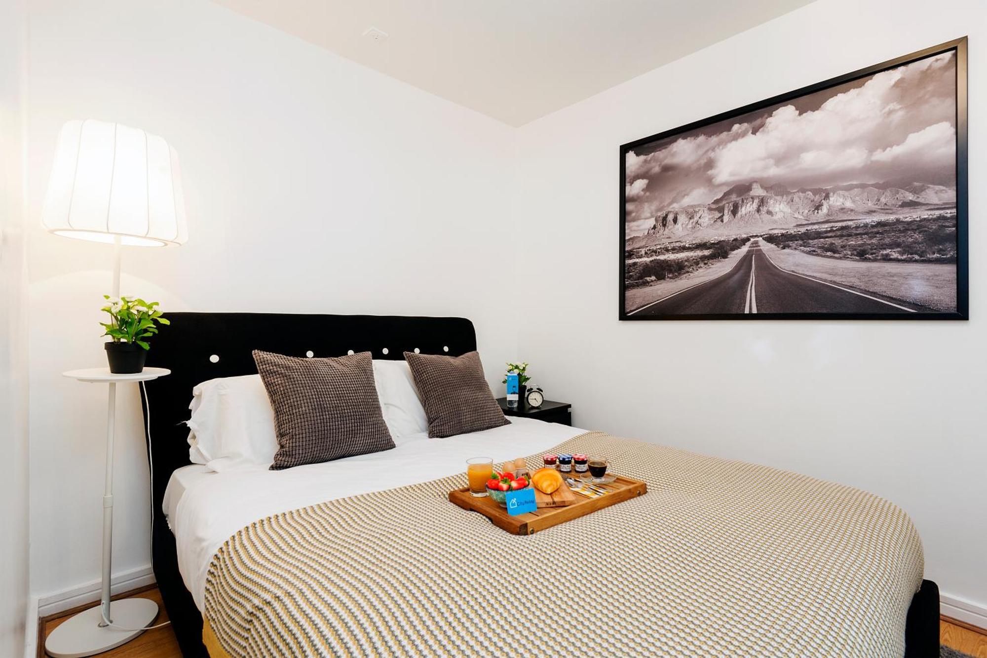 Apartment The Cromwell Road Sherborne Court *
