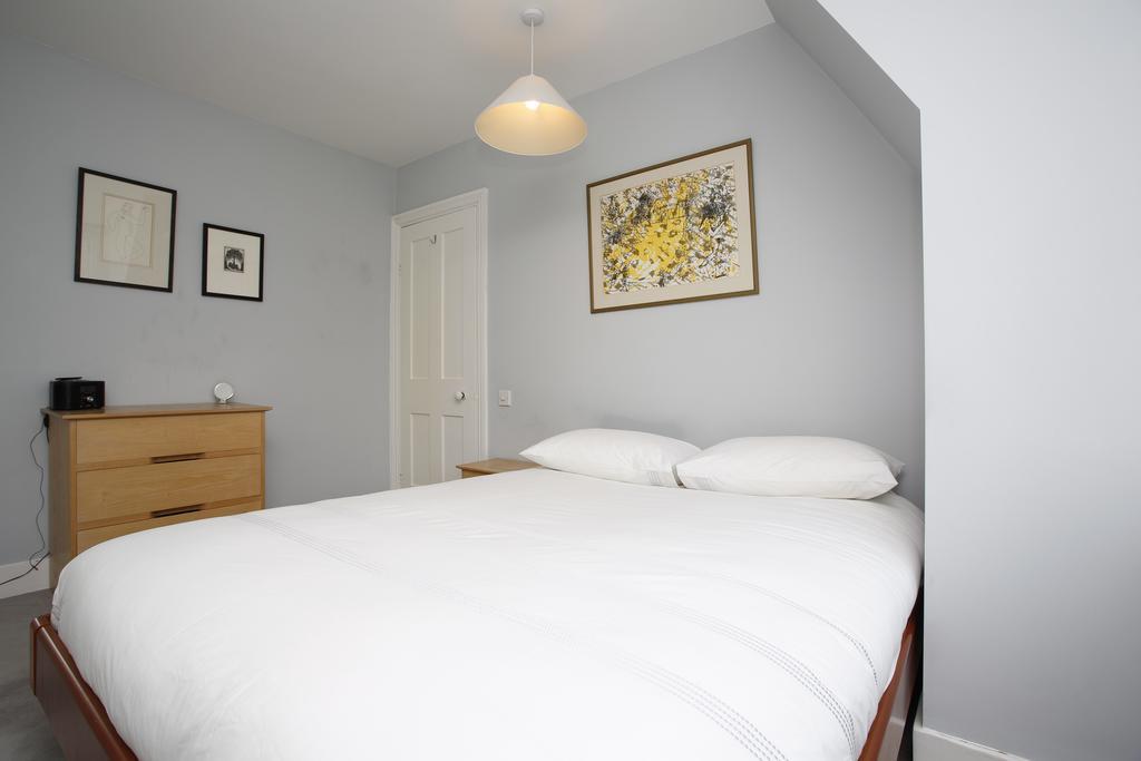 Veeve - House Dyne Road - Kilburn