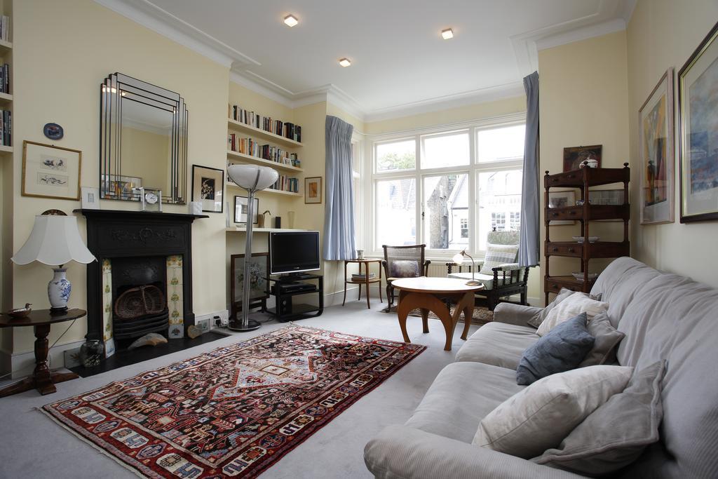 Veeve - House Dyne Road - Kilburn Hébergement de vacances Londres