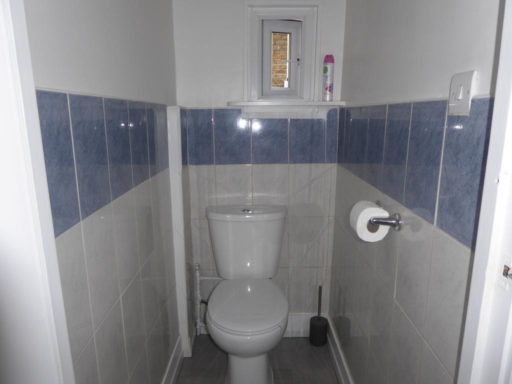 Turnpike House Apartamento *