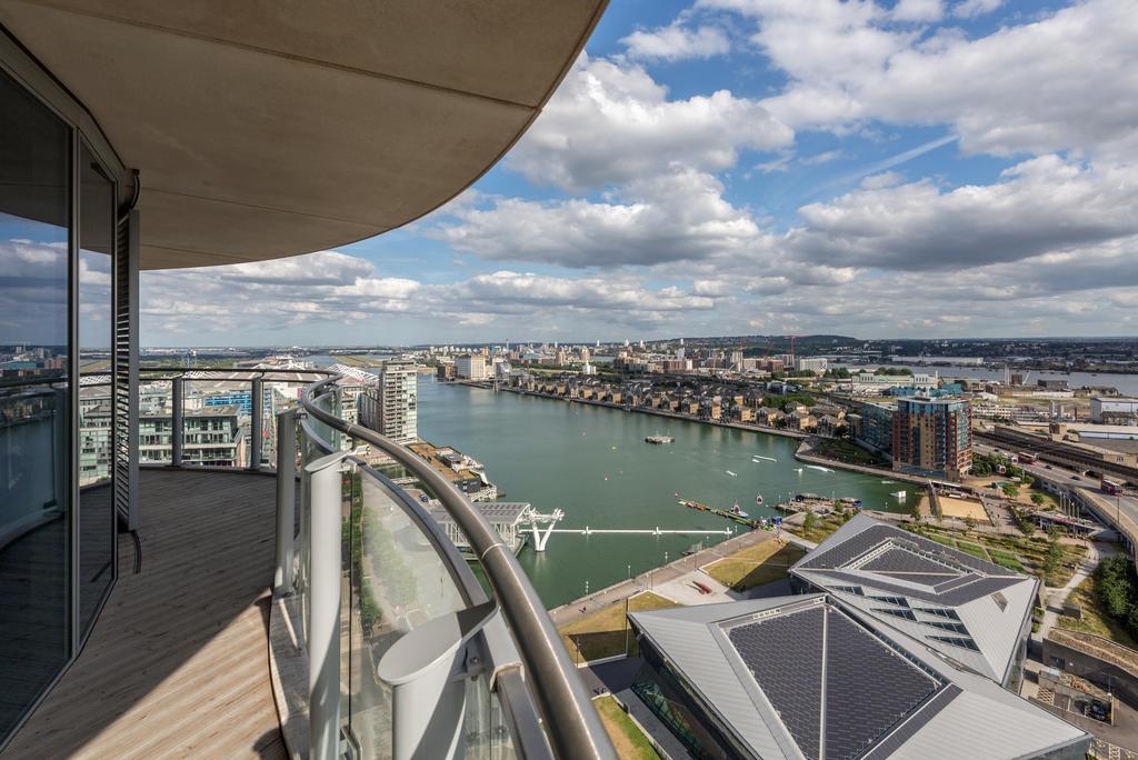 Royal Docks Penthouse * Londres