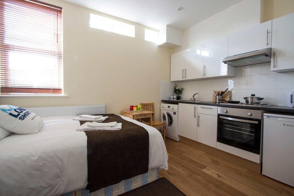 Private Willesden Green * Londres