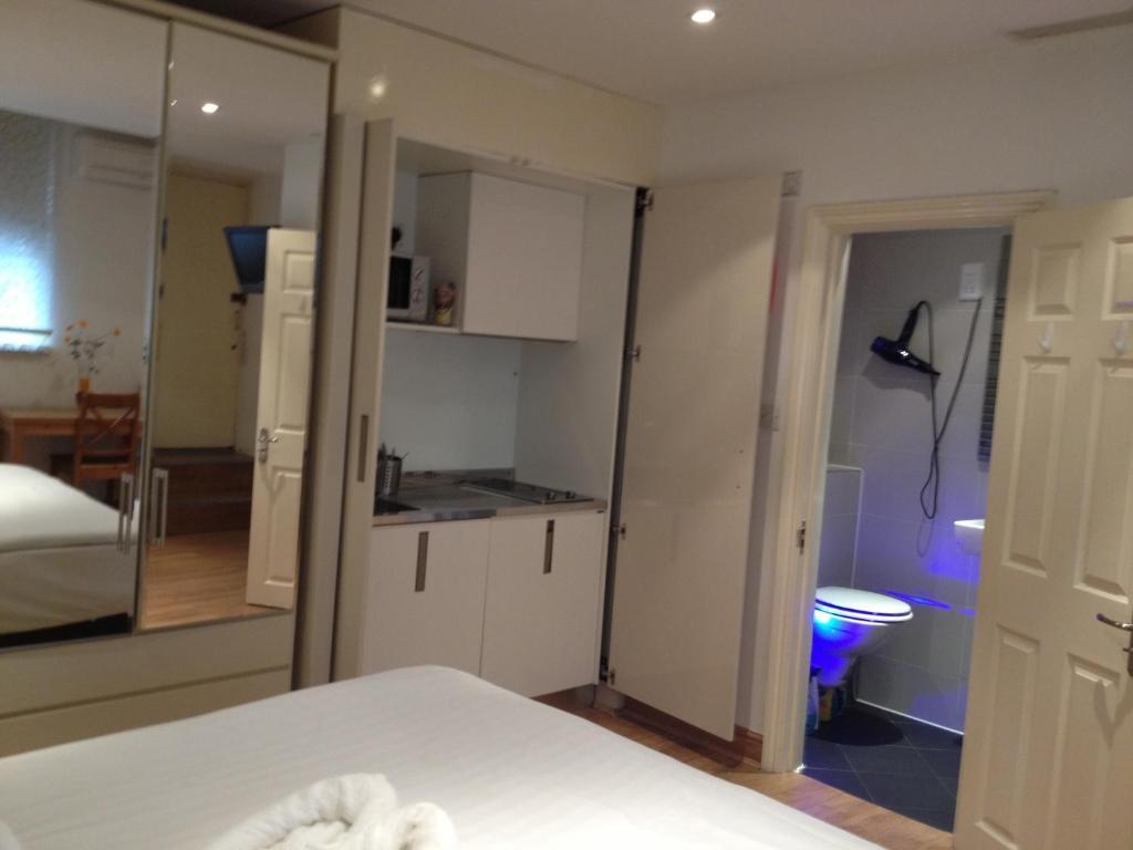 Apart-hotel Nox West End Lane I 3*