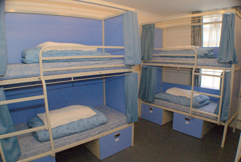 Smart Hyde Park View Hostal