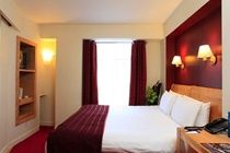 Hotel Holiday - Kensington High Street *