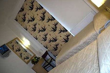 Hotel Americana 3*