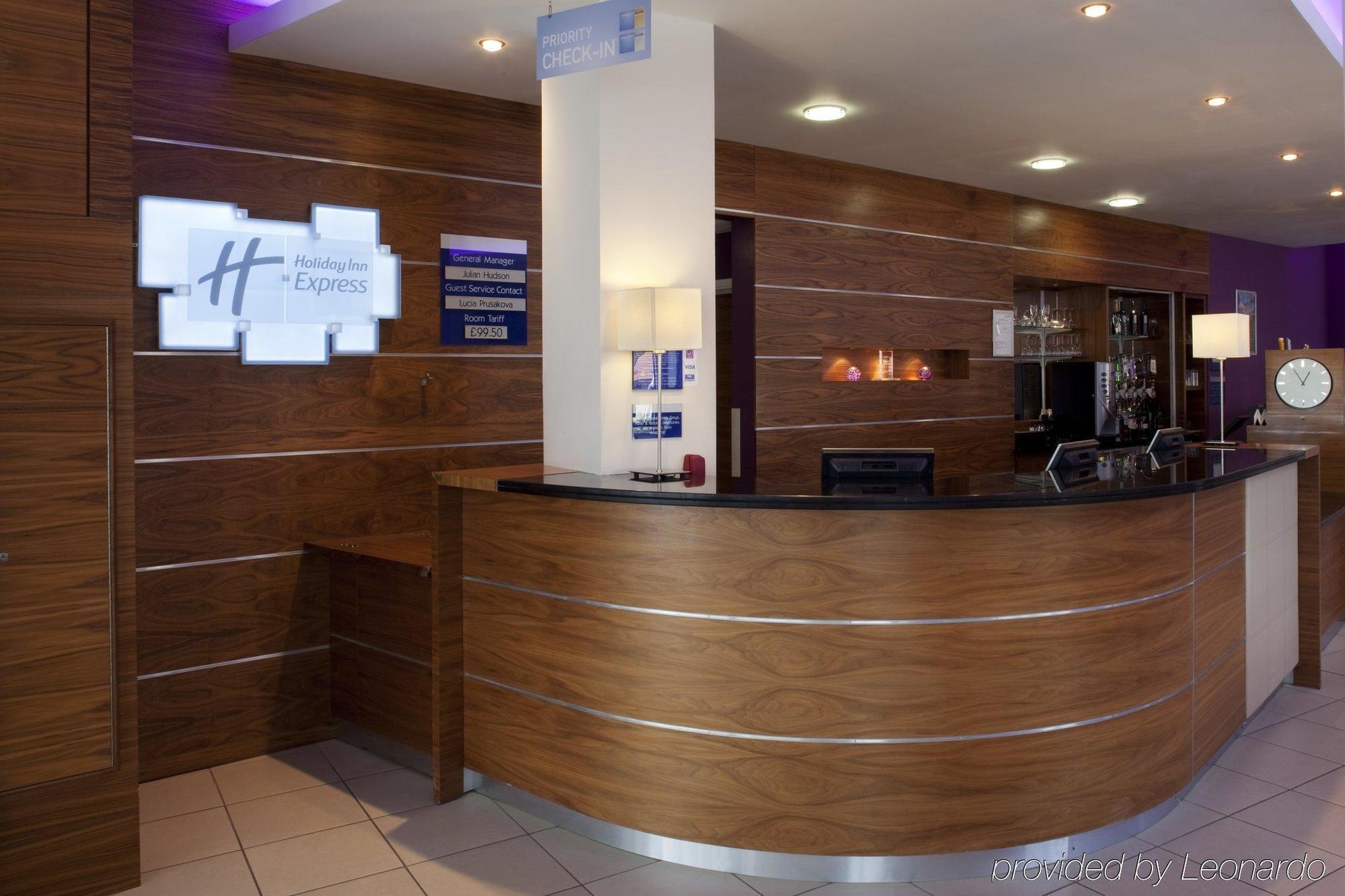 Hotel Holiday Express - Newbury Park, An Ihg 3*