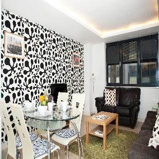 Amber Nike Apartments 4* London