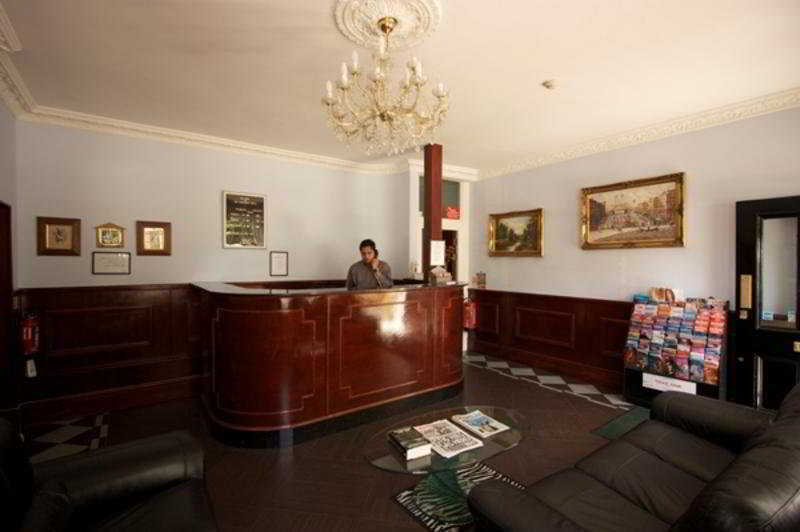 Ventures Couette-café 3*