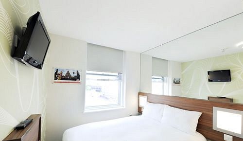 Point A Westminster Hotel 3*