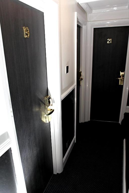 Hotel The Omega 3*