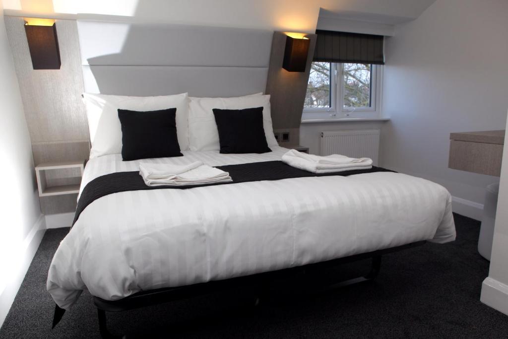 The Omega Hotel 3*
