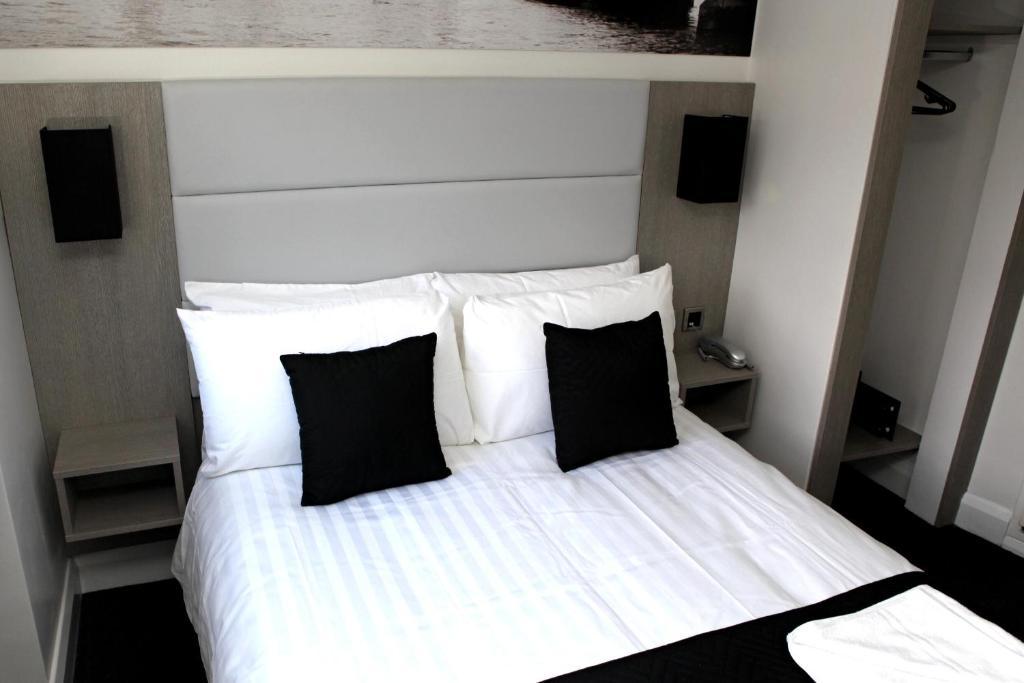 Hotel The Omega 3*