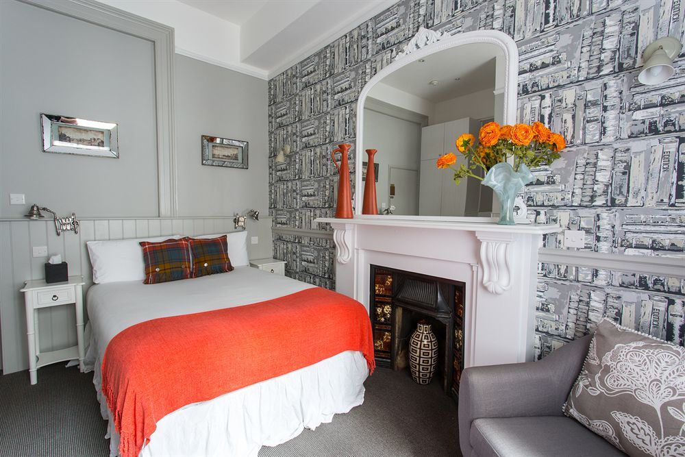 Georgian House Hotel 4*