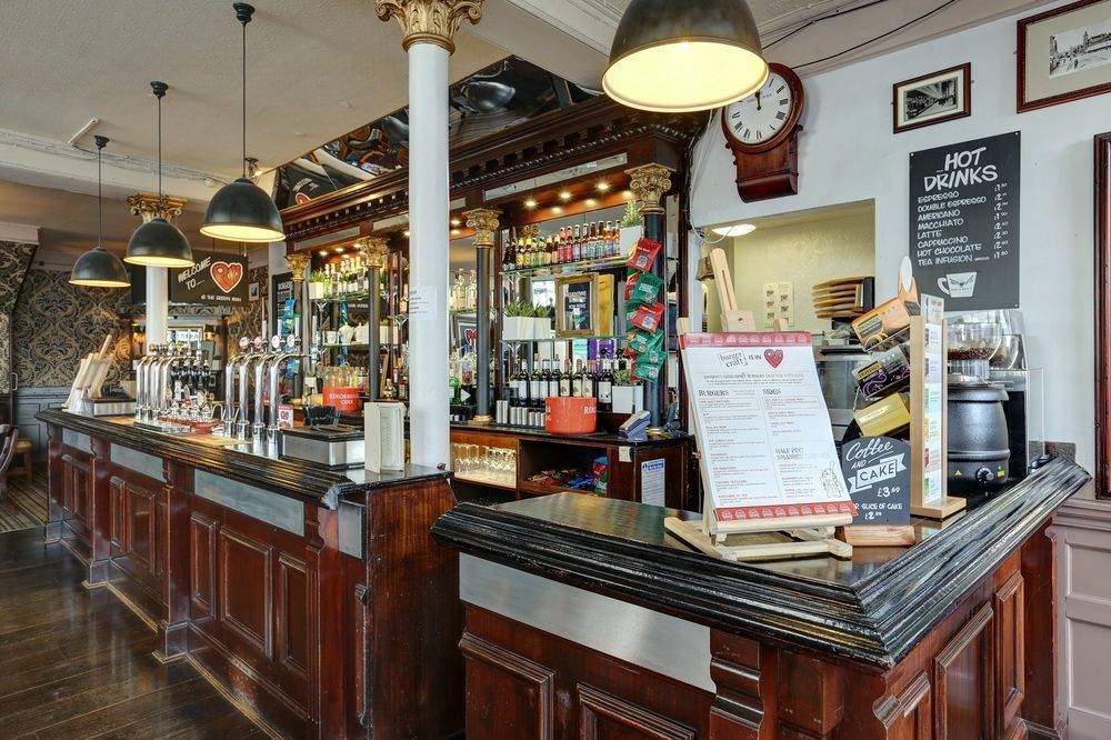 Publove @ The Man, Paddington Albergue *