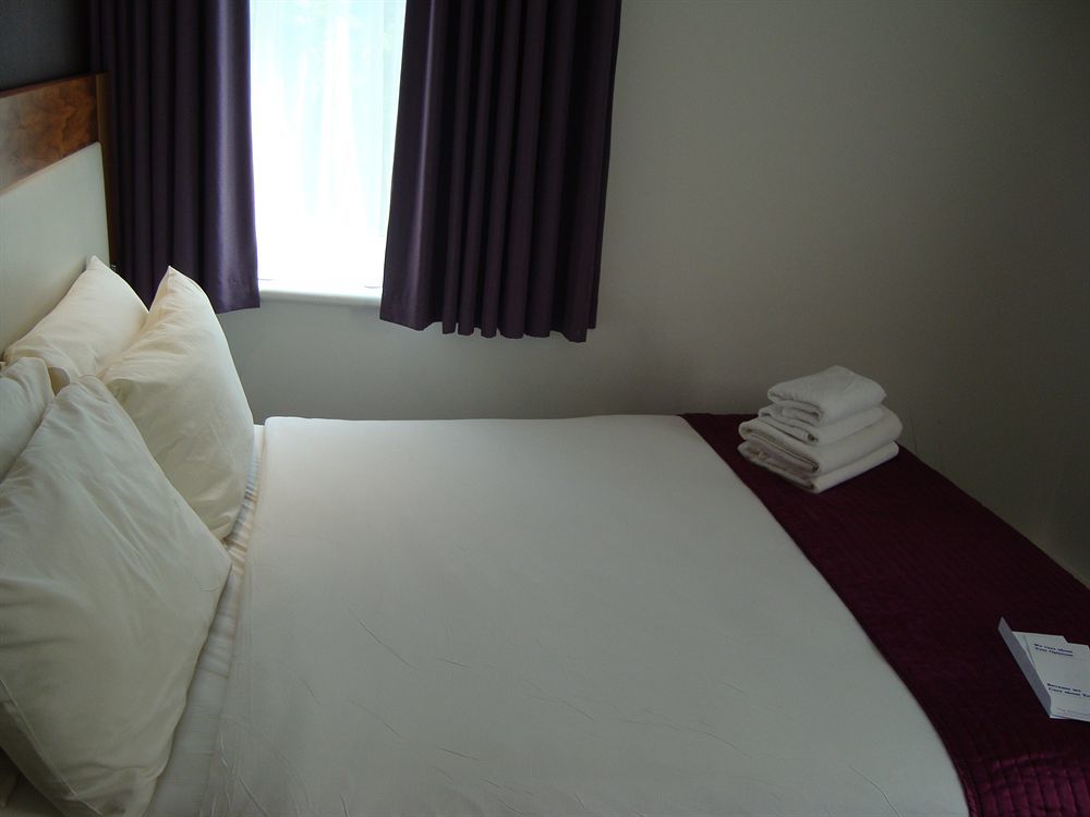 Ambassadors Hotel