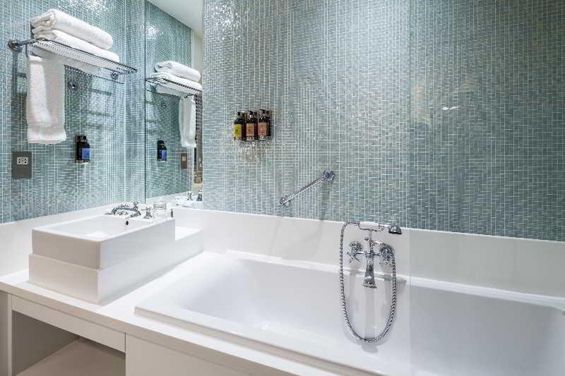 Leicester House 4*
