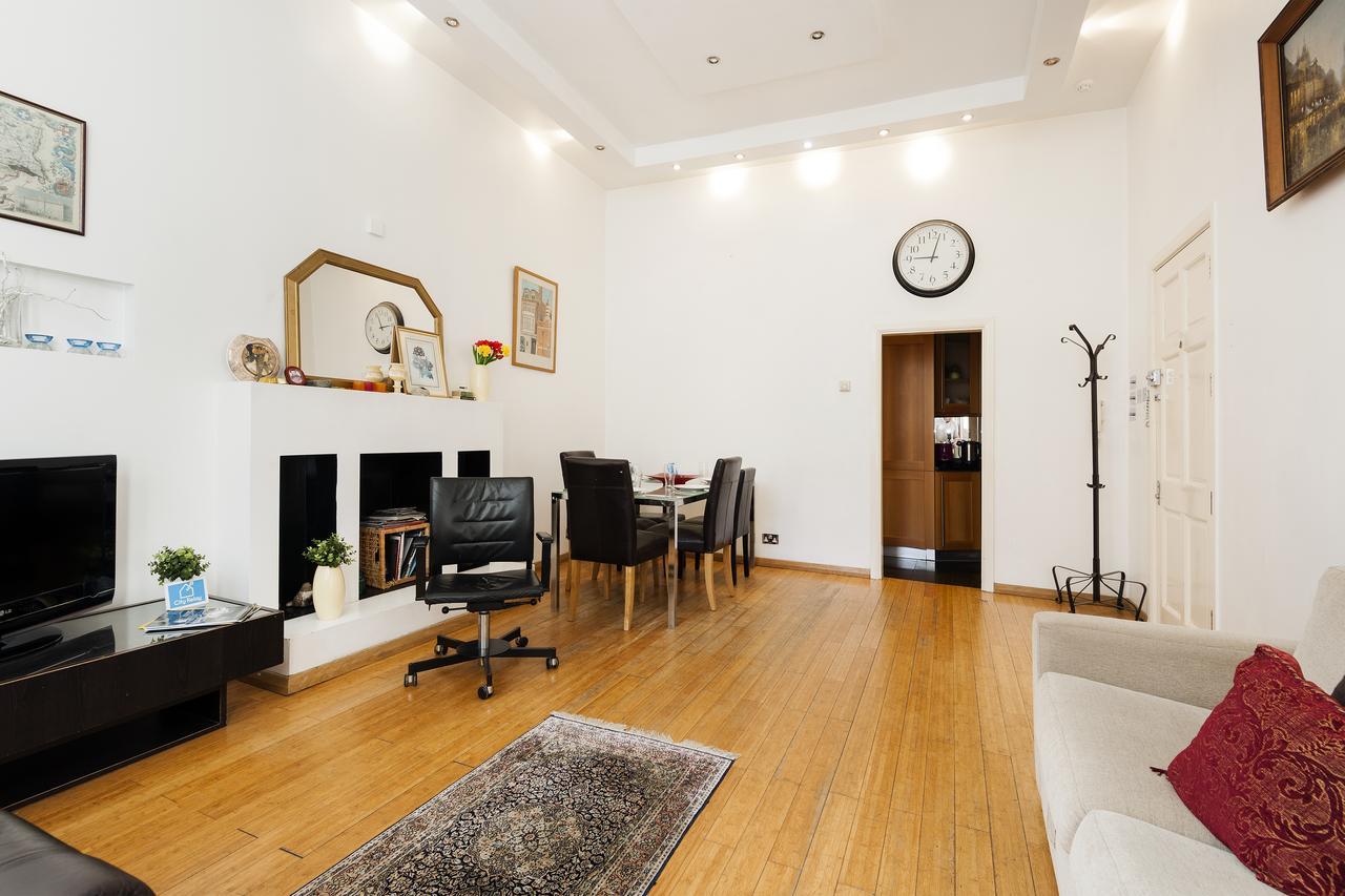 The Cheniston Gardens Abode Appartement