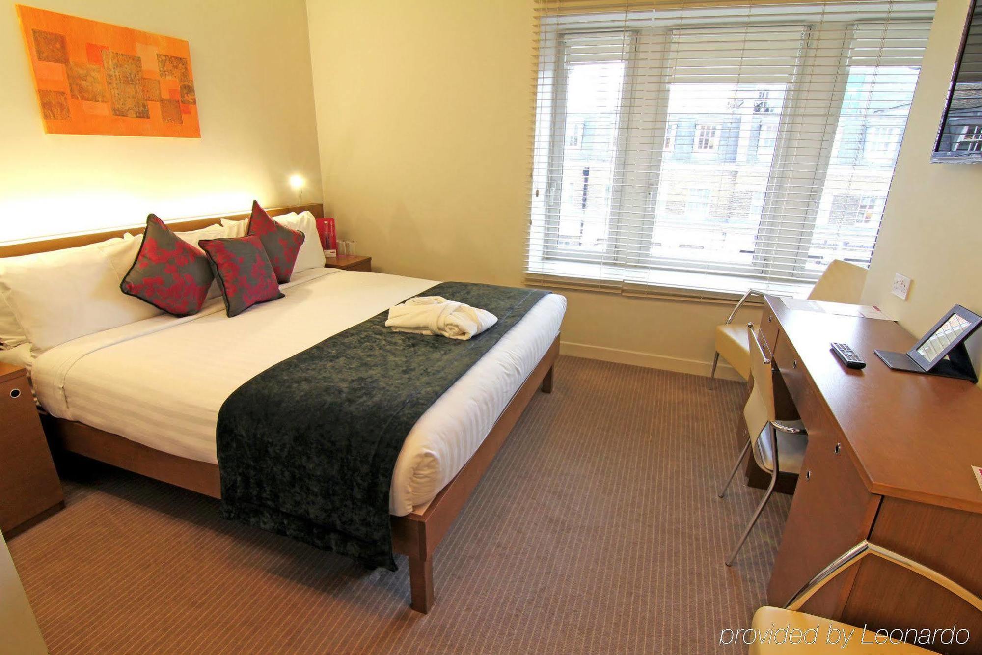 Ambassadors Bloomsbury Hotel 4*