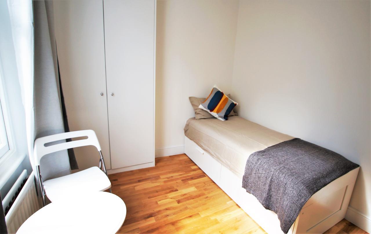 Ifield Road By Mayfair *