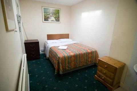 Camelot House Hotel