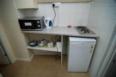 Camelot House Hotel 3*