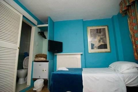 Camelot House Hotel