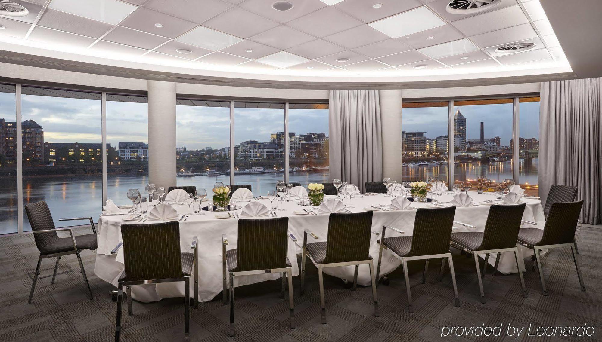 Crowne Plaza Battersea 4* Londen
