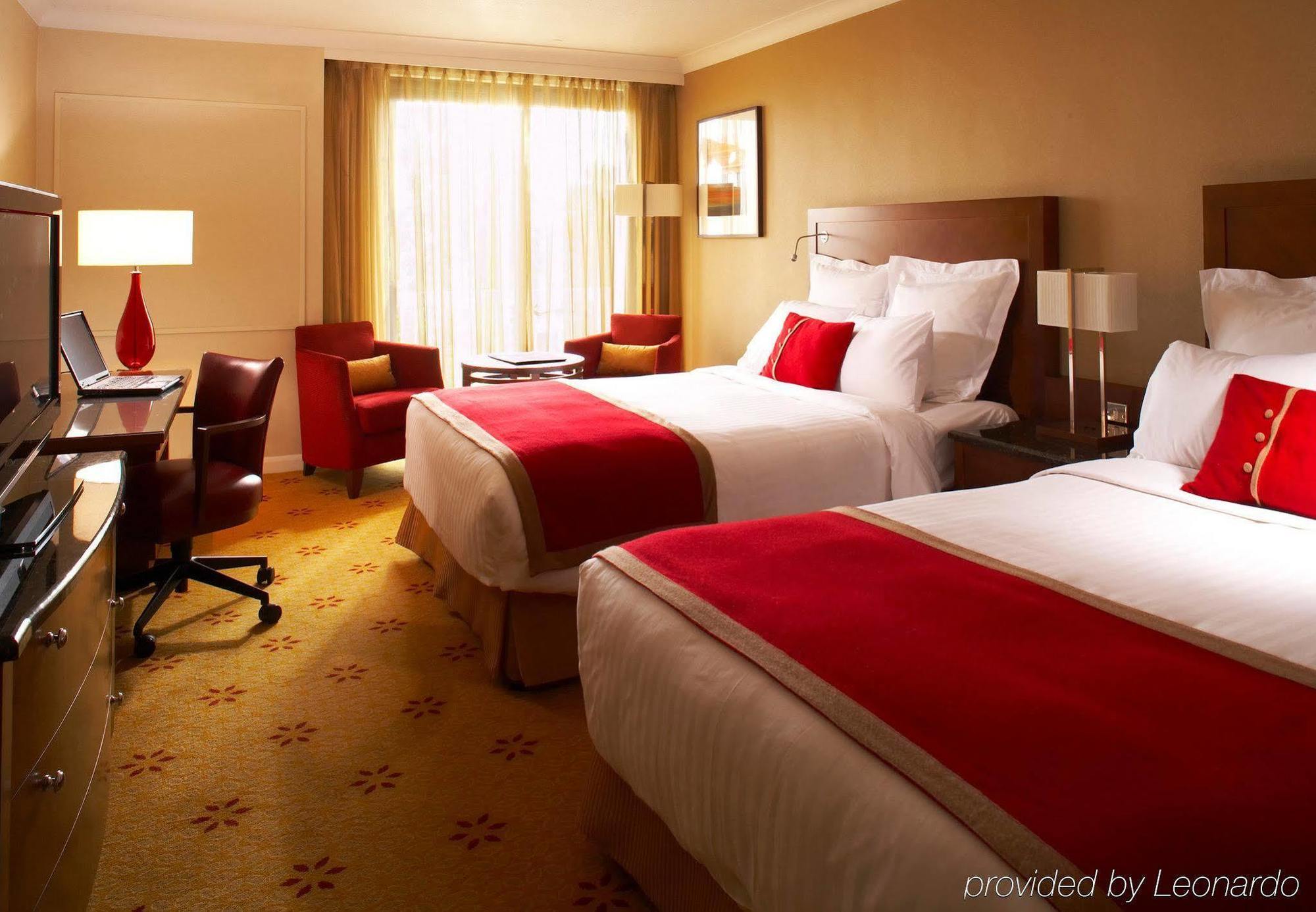 Marriott Regents Park Hotel