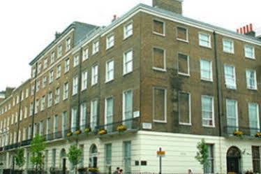 Amber Nike Apartments 4* London