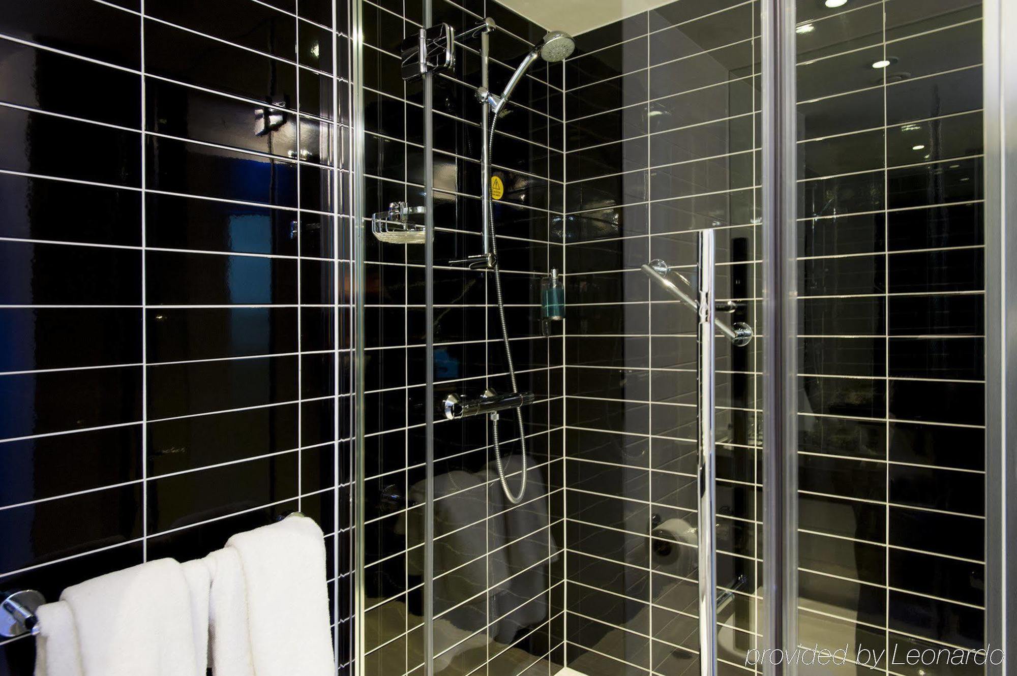 Express - Vauxhall Nine Elms, An Ihg 3* Londres
