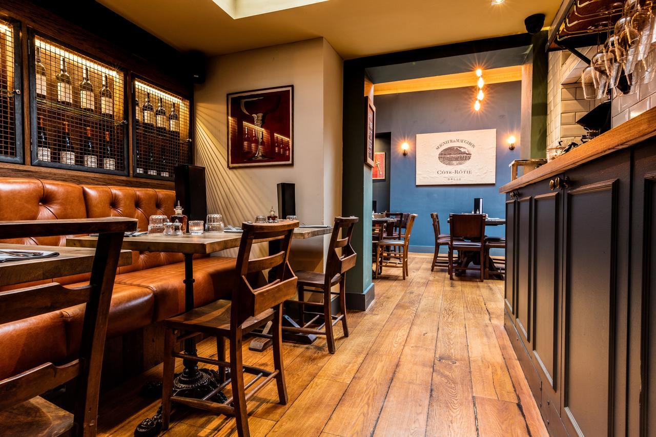 Hotel Fox And Anchor 4*