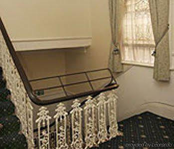 Hostal Gallery Hyde Park *