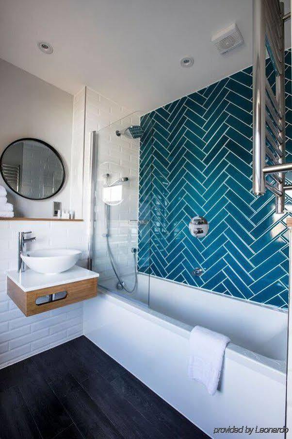 Hotel Victoria London