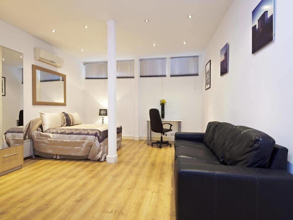 Apart-hotel Hyde Park & 3*