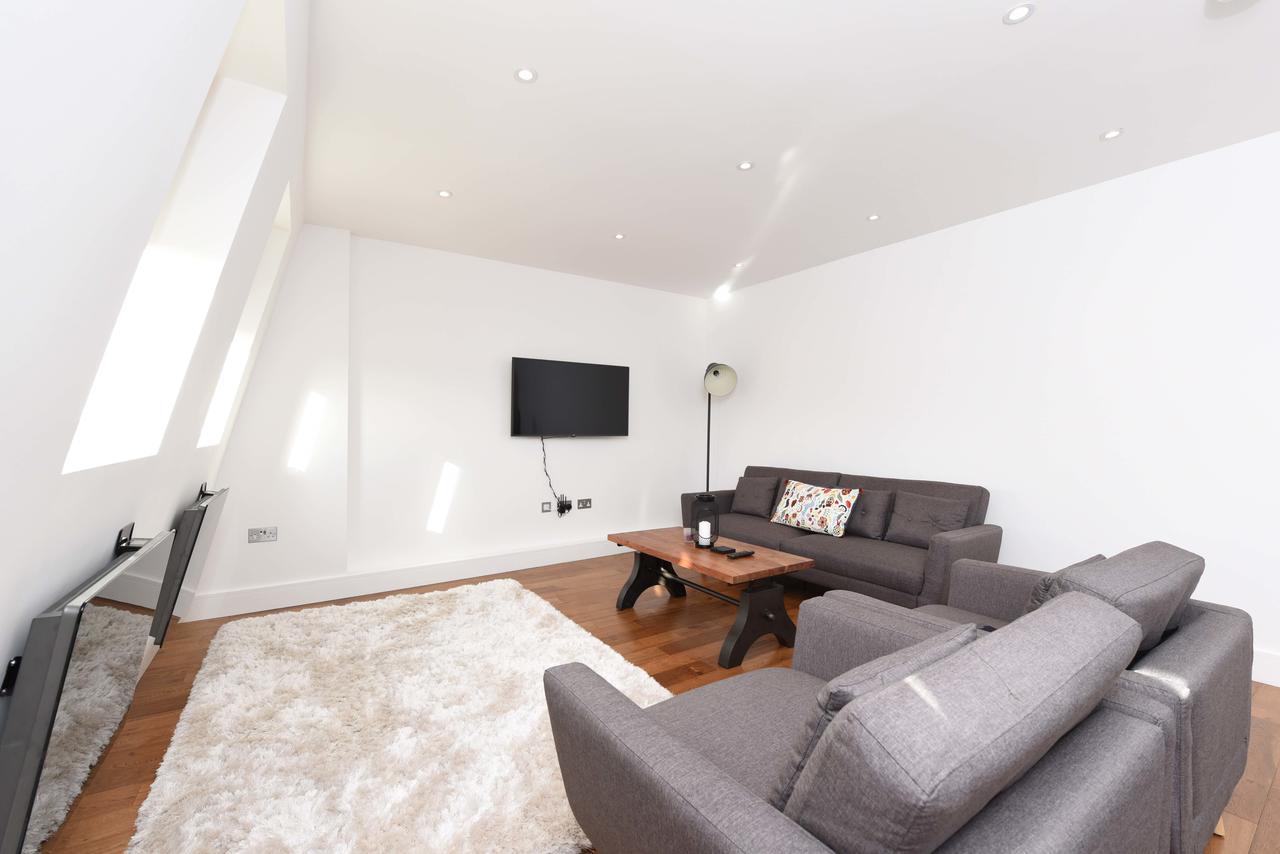 Modern & Spacious 2 Bed At Clapham Junction Londres