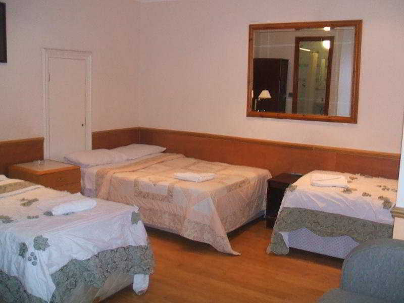 Ventures Couette-café 3*