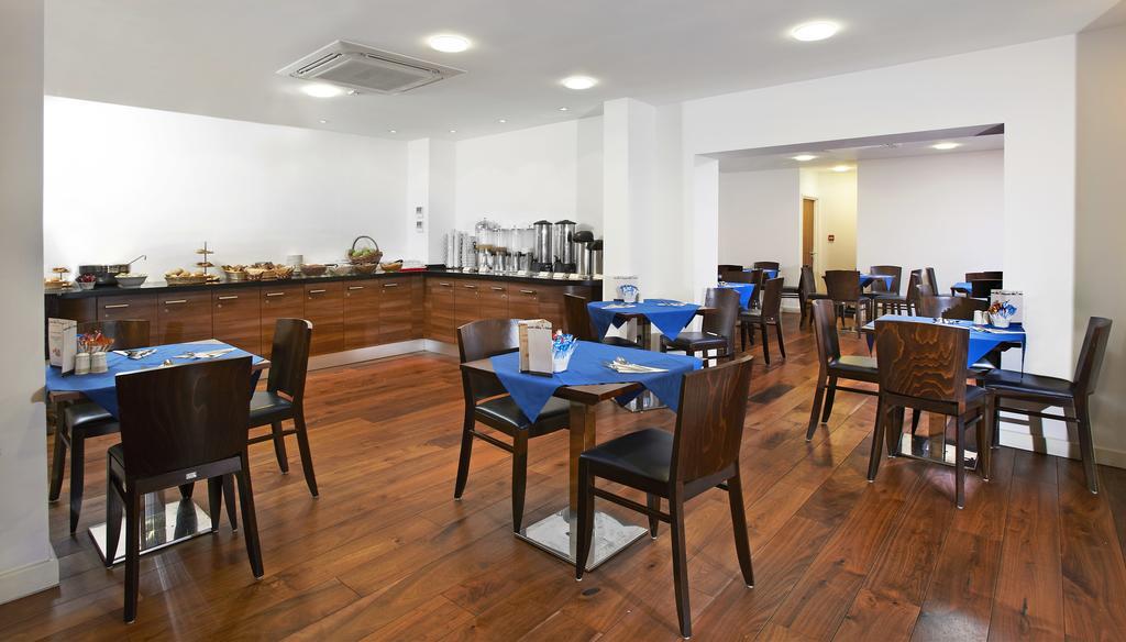 Ambassadors Hotel 3*