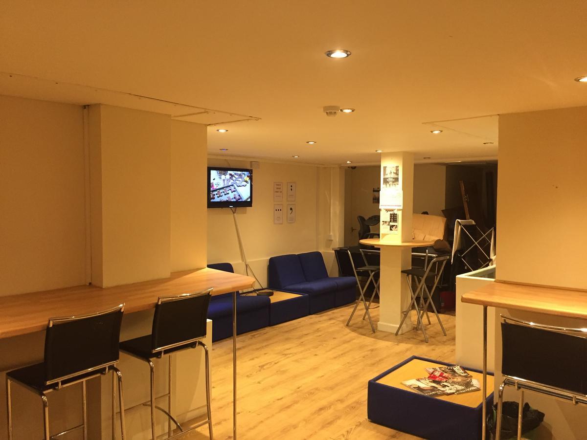 Amity Hostal Londres