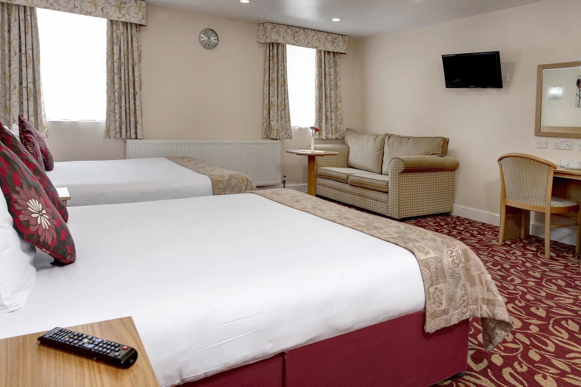 Western Ilford Hotel