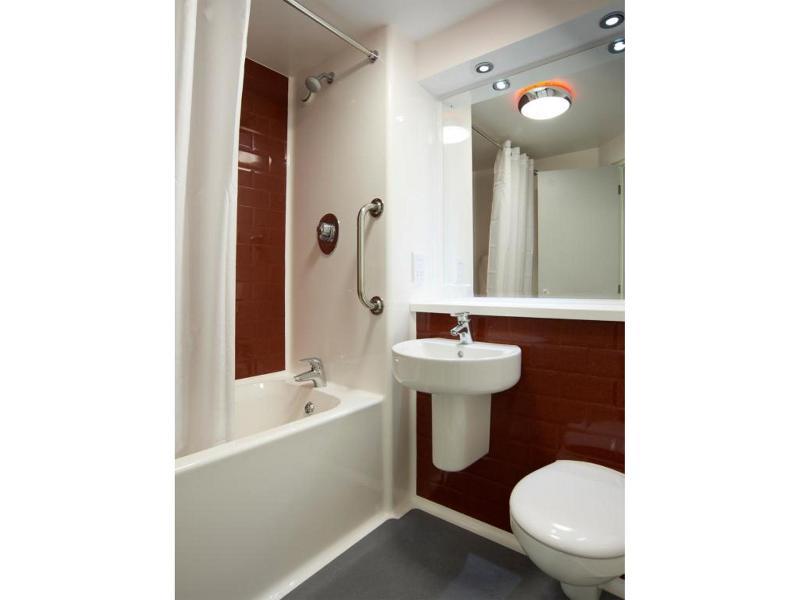 Travelodge Teddington 3* Londres