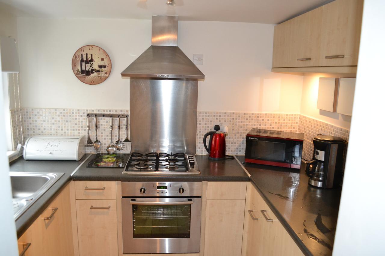 2 Bedroom House -ealing Ferienhaus