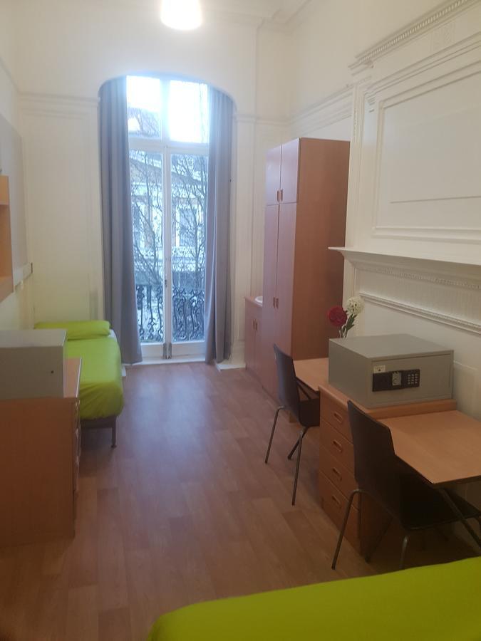 Hostal Railton House *