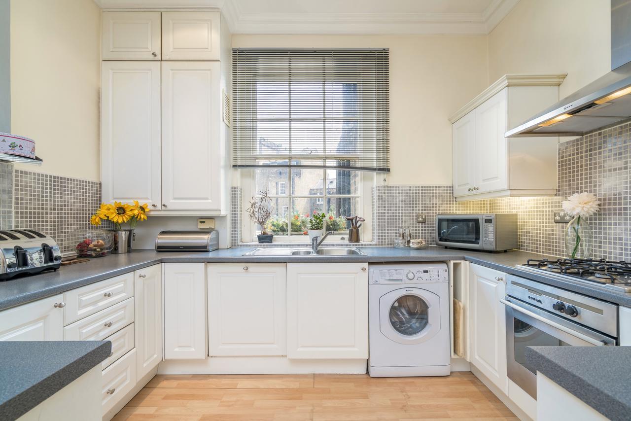 Elegant 2 Bedroom In Paddington Apartment *